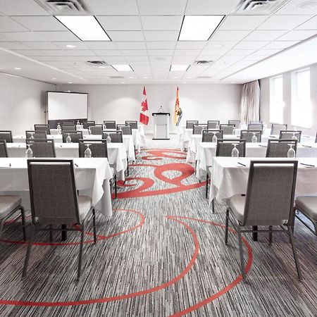 Delta Hotels By Marriott Beausejour Moncton Bagian luar foto