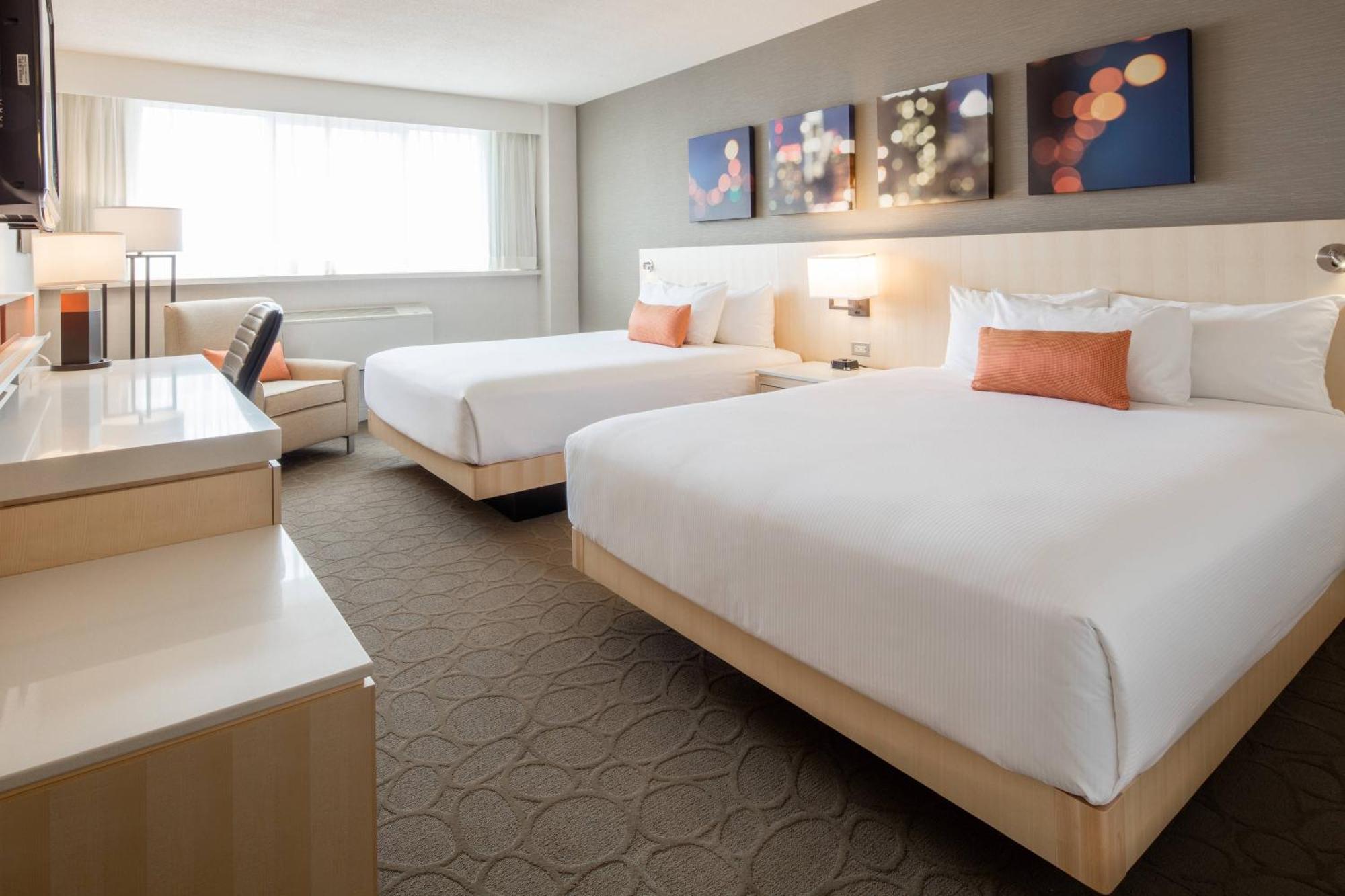 Delta Hotels By Marriott Beausejour Moncton Bagian luar foto