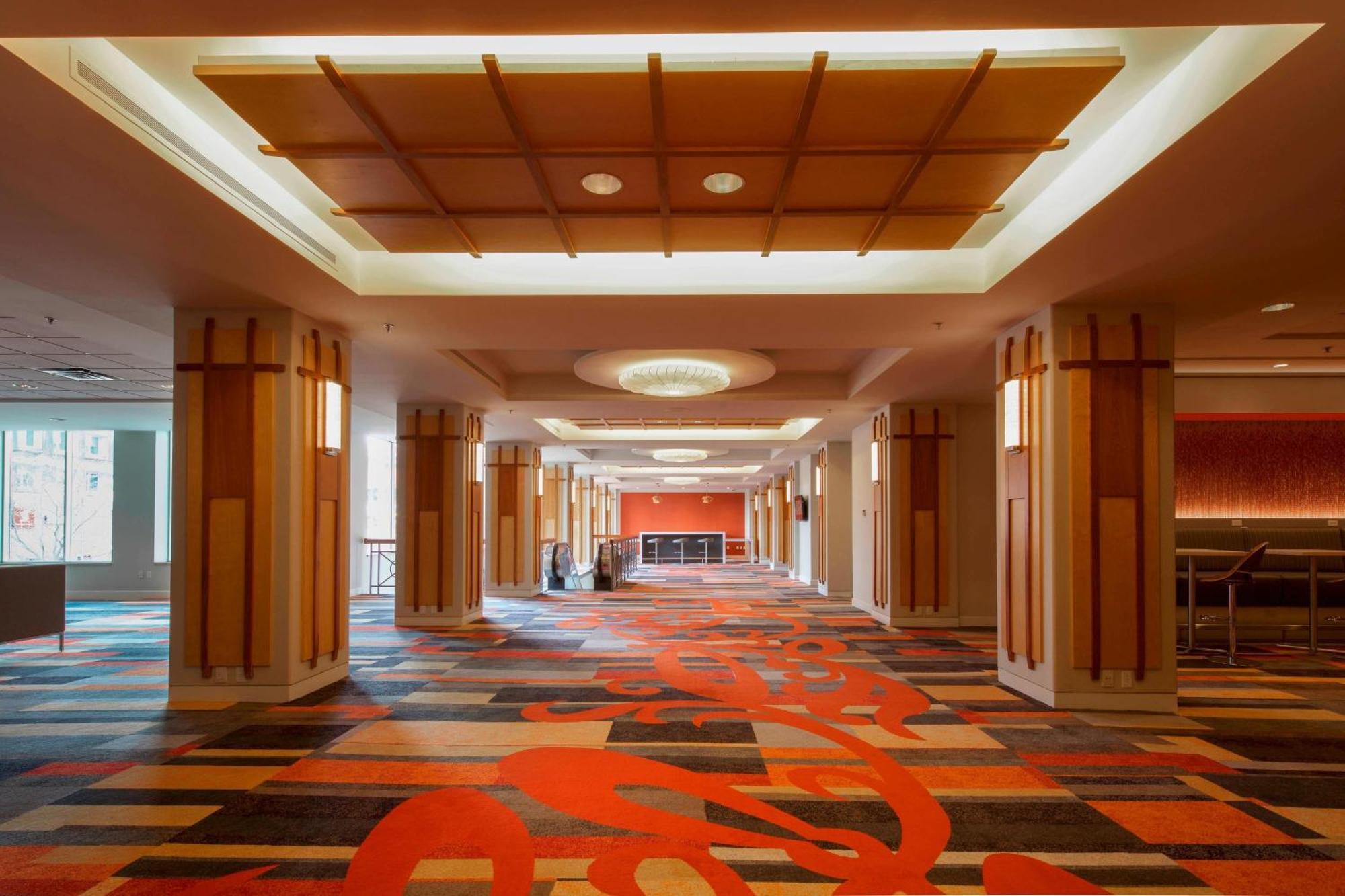Delta Hotels By Marriott Beausejour Moncton Bagian luar foto