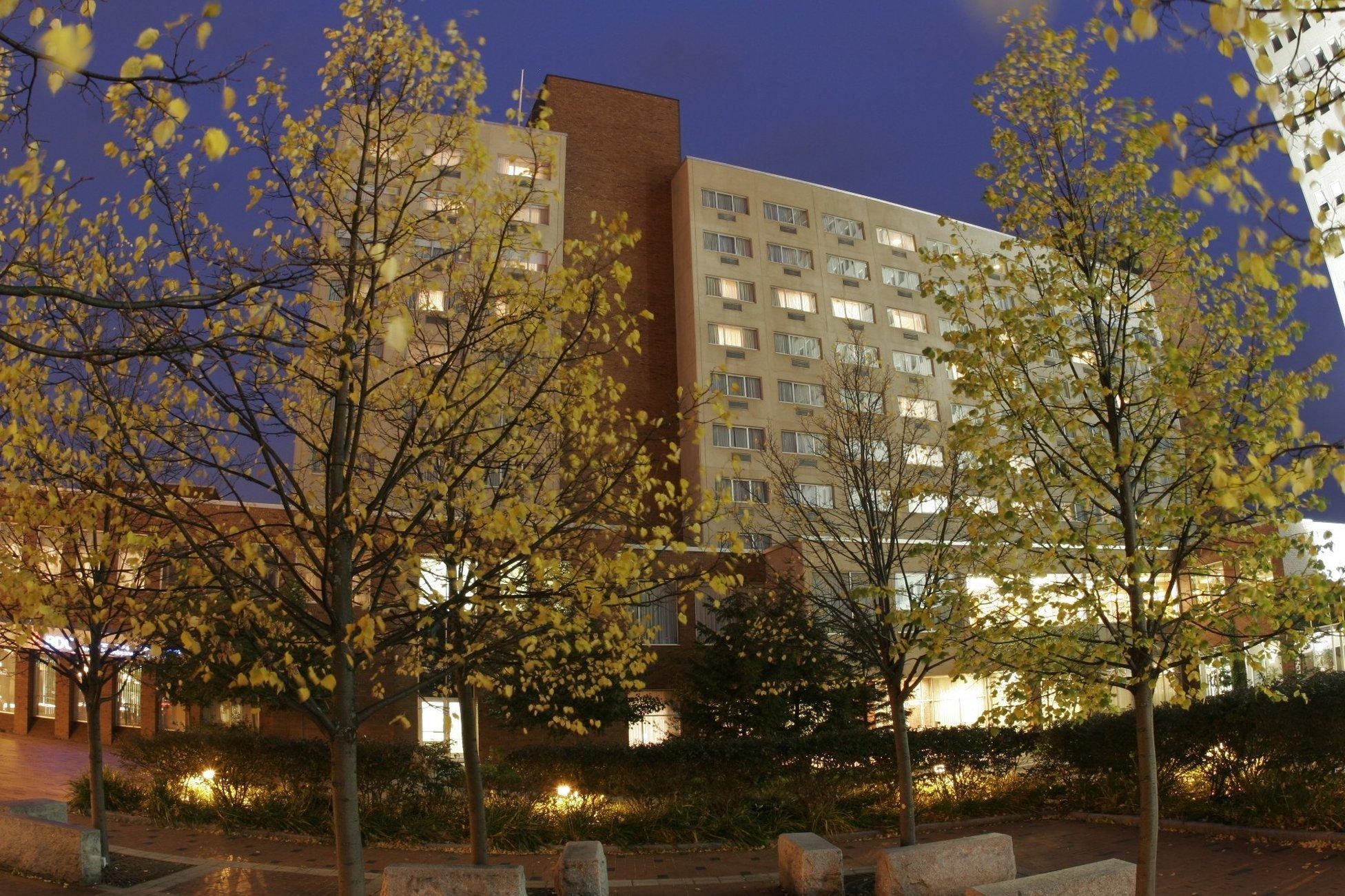 Delta Hotels By Marriott Beausejour Moncton Bagian luar foto
